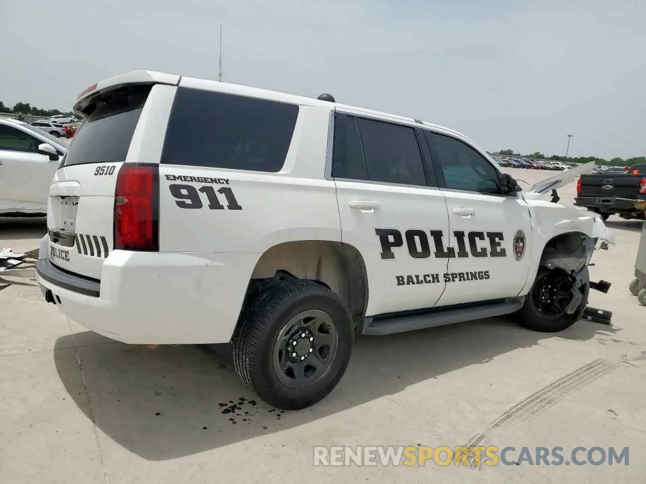 3 Photograph of a damaged car 1GNLCDEC0LR115610 CHEVROLET TAHOE 2020