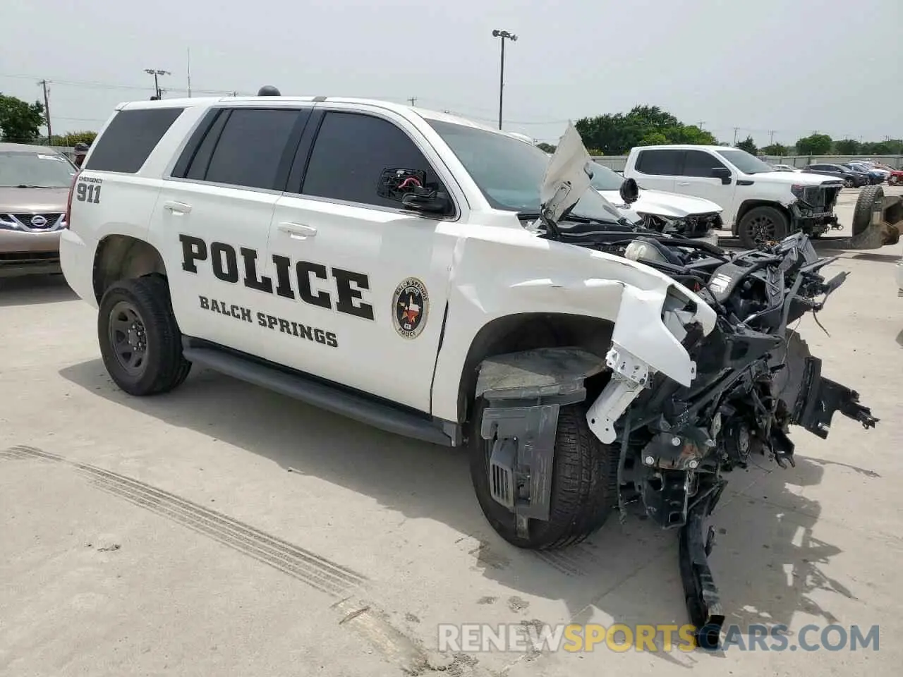 4 Photograph of a damaged car 1GNLCDEC0LR115610 CHEVROLET TAHOE 2020