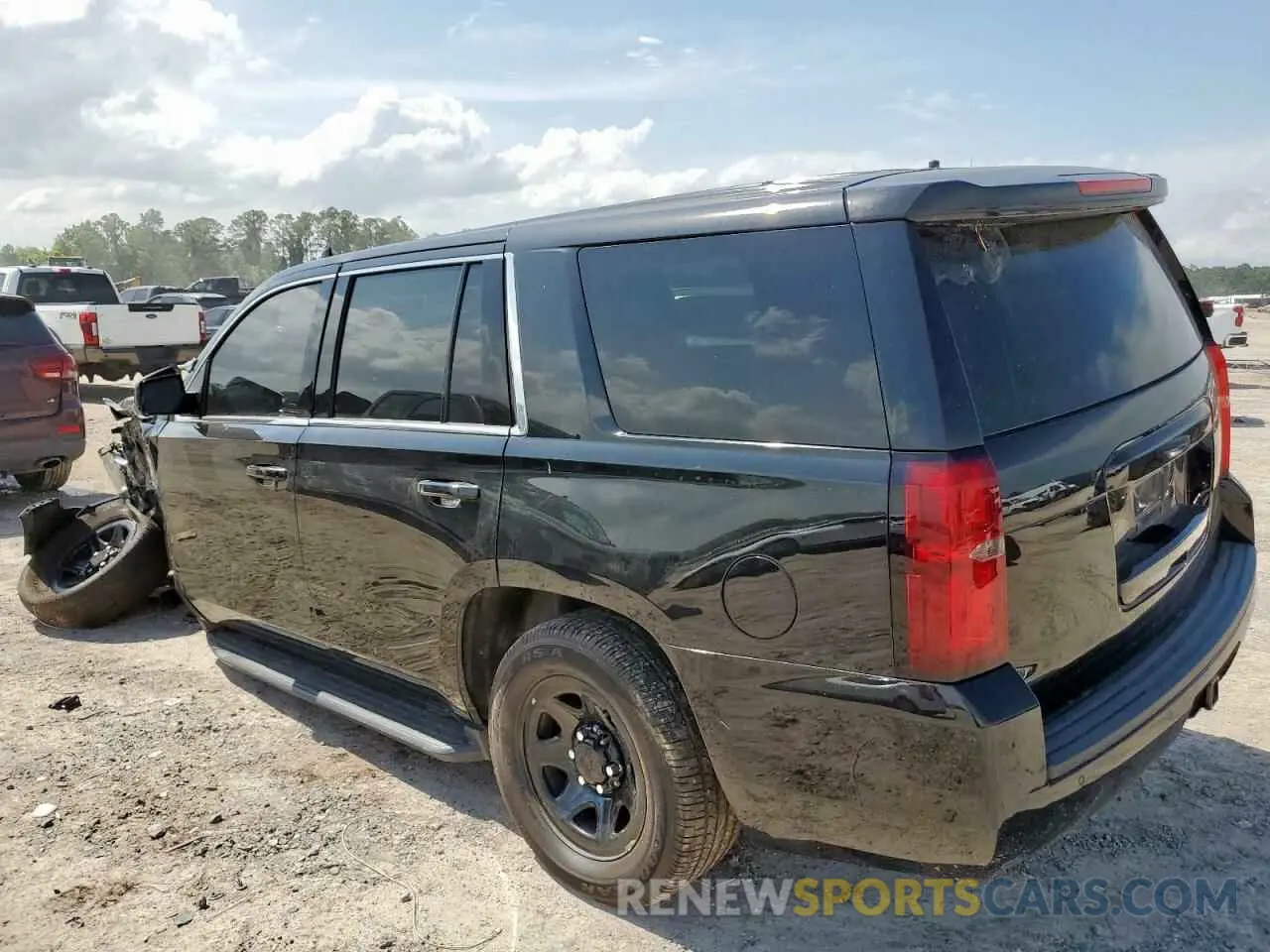 2 Photograph of a damaged car 1GNLCDEC0LR242390 CHEVROLET TAHOE 2020