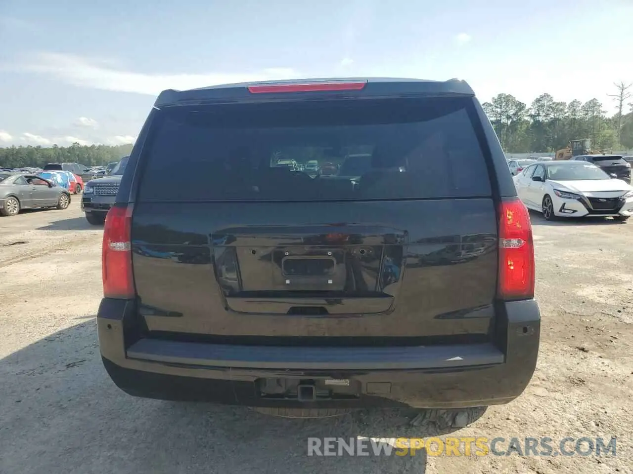 6 Photograph of a damaged car 1GNLCDEC2LR228006 CHEVROLET TAHOE 2020