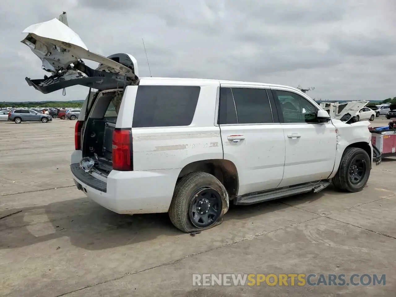 3 Photograph of a damaged car 1GNLCDEC3LR306163 CHEVROLET TAHOE 2020