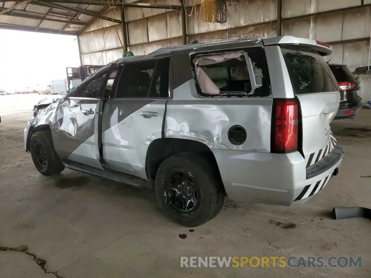 2 Photograph of a damaged car 1GNLCDEC5LR230512 CHEVROLET TAHOE 2020