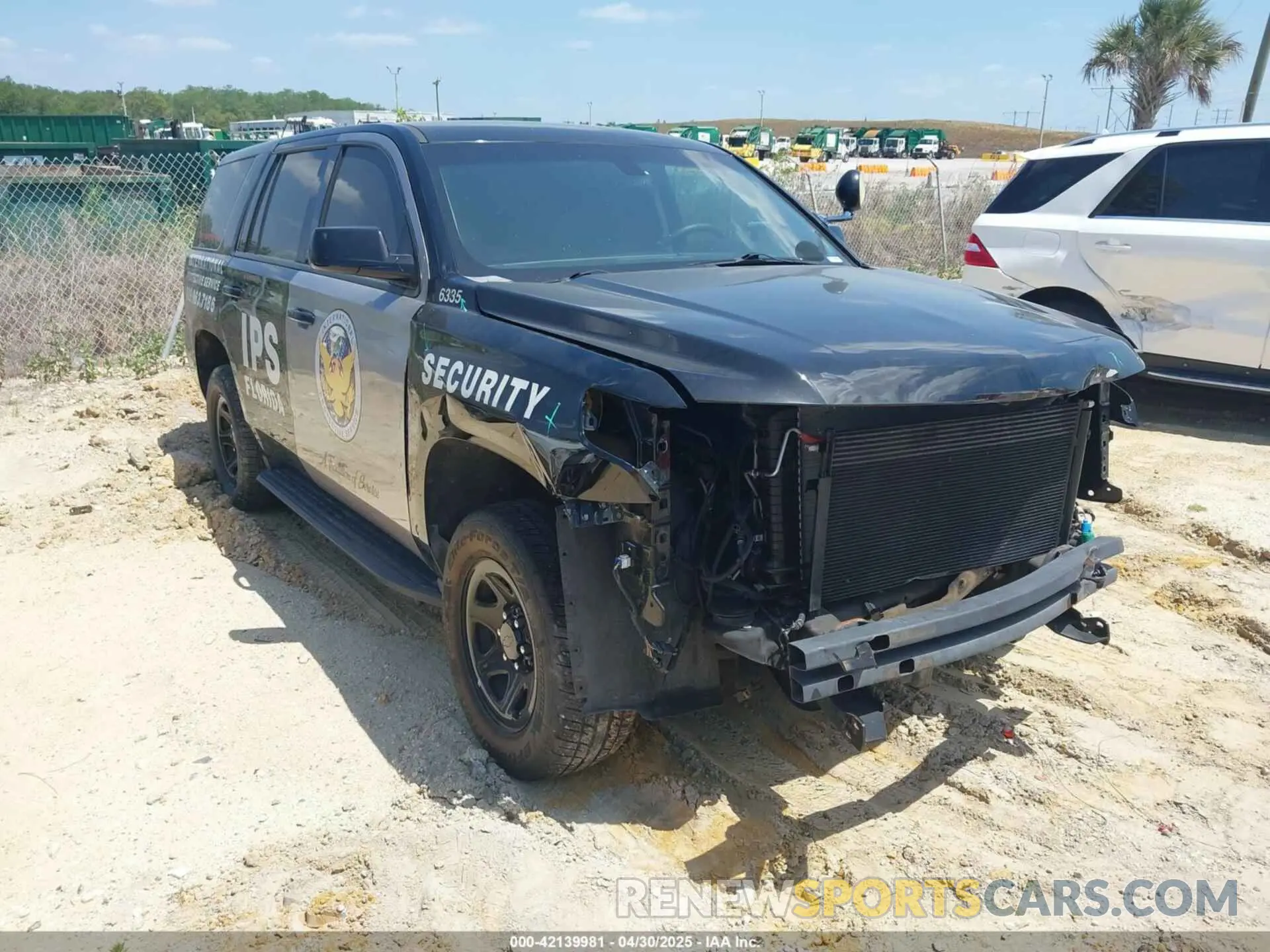 1 Photograph of a damaged car 1GNLCDEC6LR166335 CHEVROLET TAHOE 2020