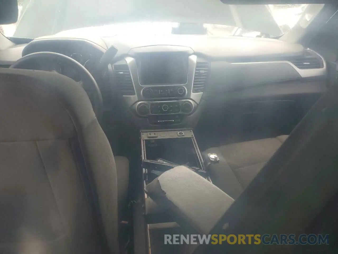 8 Photograph of a damaged car 1GNLCDEC6LR234133 CHEVROLET TAHOE 2020