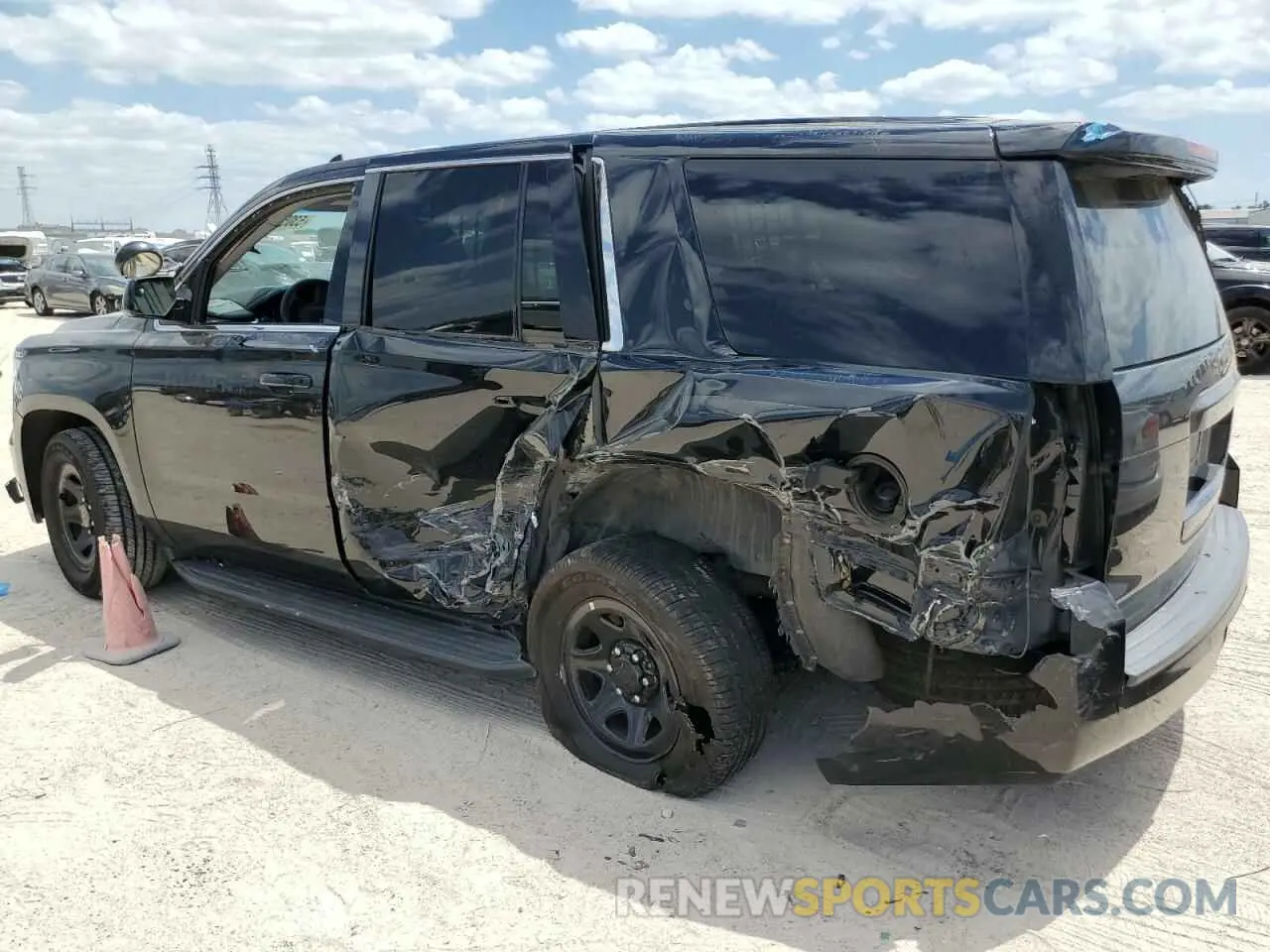 2 Photograph of a damaged car 1GNLCDEC7LR221777 CHEVROLET TAHOE 2020