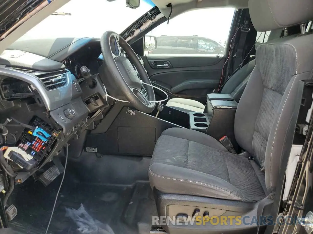 7 Photograph of a damaged car 1GNLCDEC7LR221777 CHEVROLET TAHOE 2020