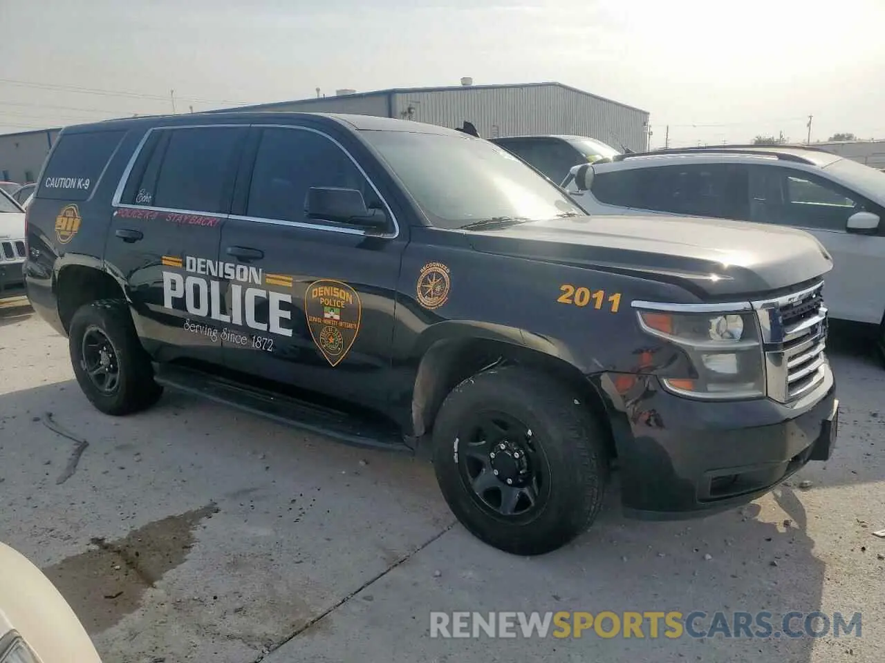 4 Photograph of a damaged car 1GNLCDEC7LR298228 CHEVROLET TAHOE 2020