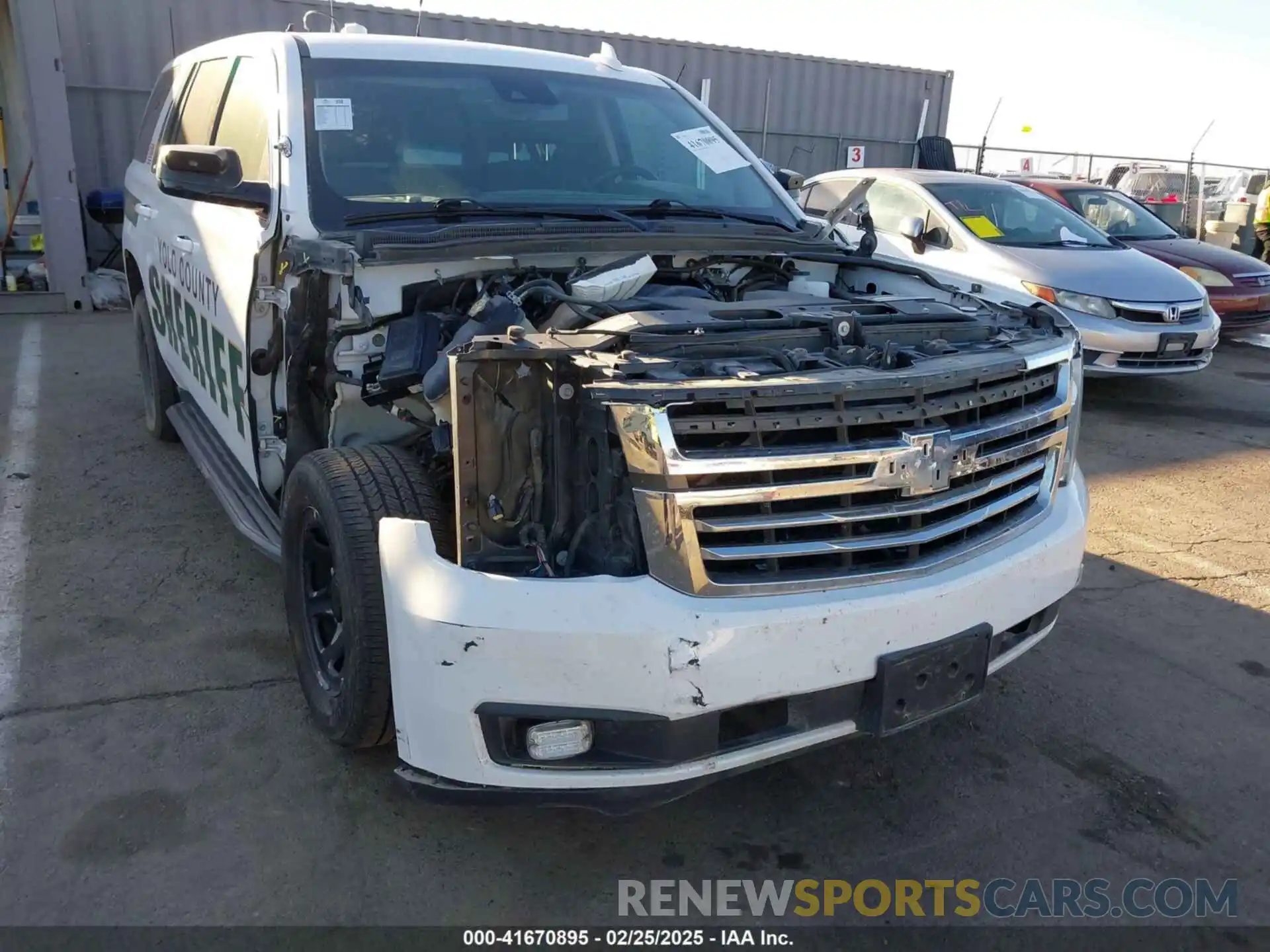 6 Photograph of a damaged car 1GNLCDEC8LR283902 CHEVROLET TAHOE 2020