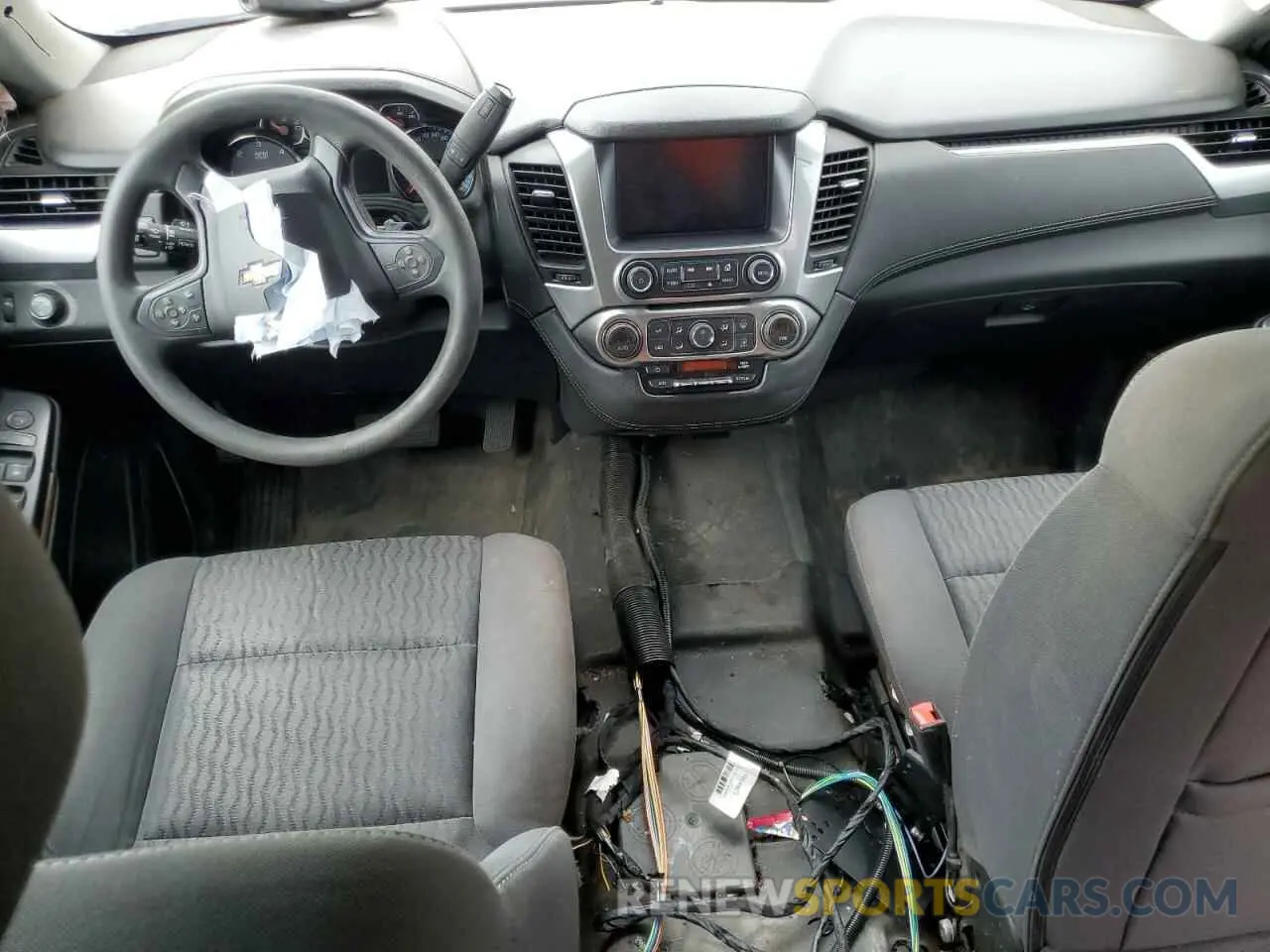 8 Photograph of a damaged car 1GNLCDEC9LR175868 CHEVROLET TAHOE 2020