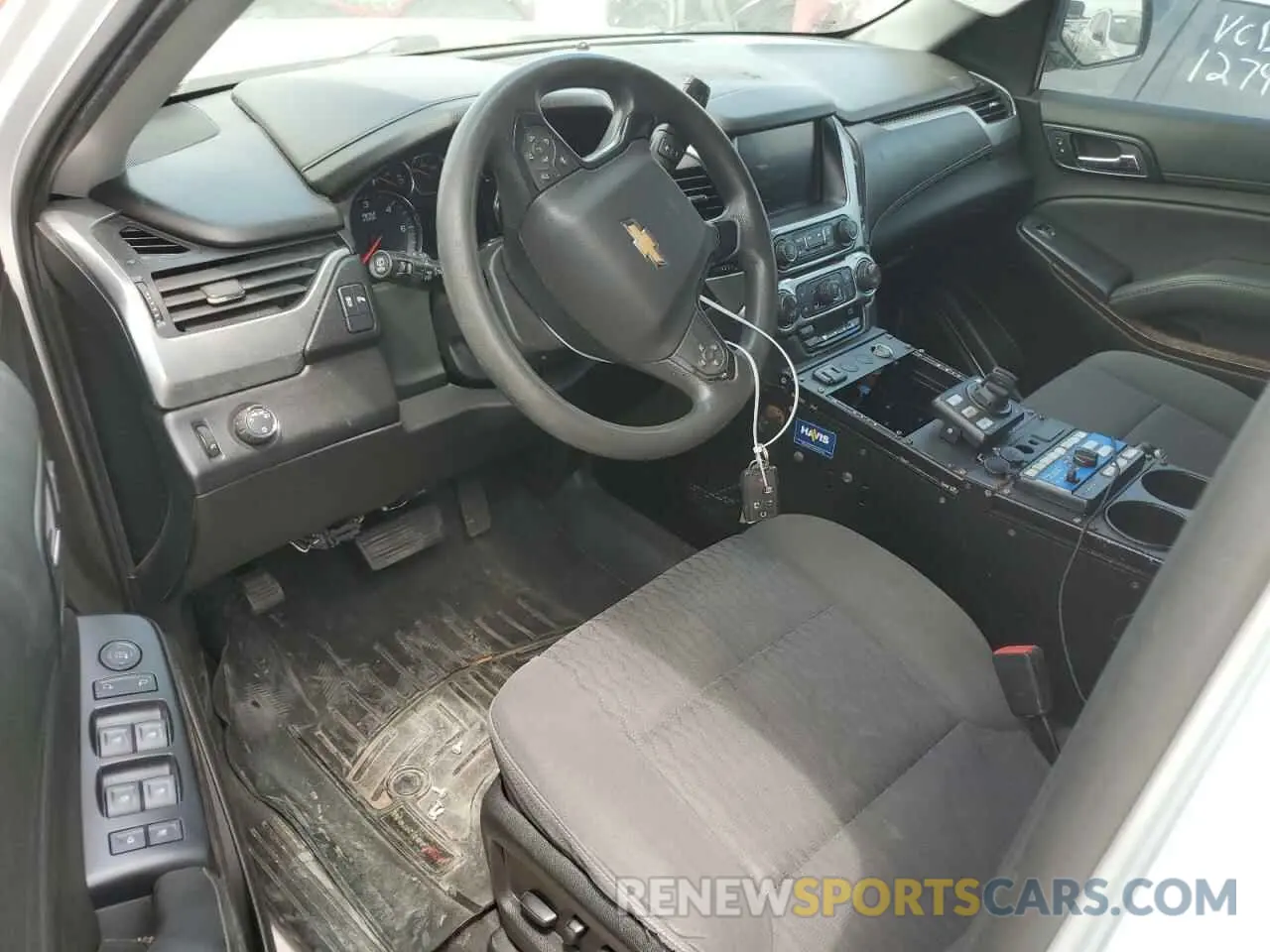 8 Photograph of a damaged car 1GNLCDEC9LR217651 CHEVROLET TAHOE 2020