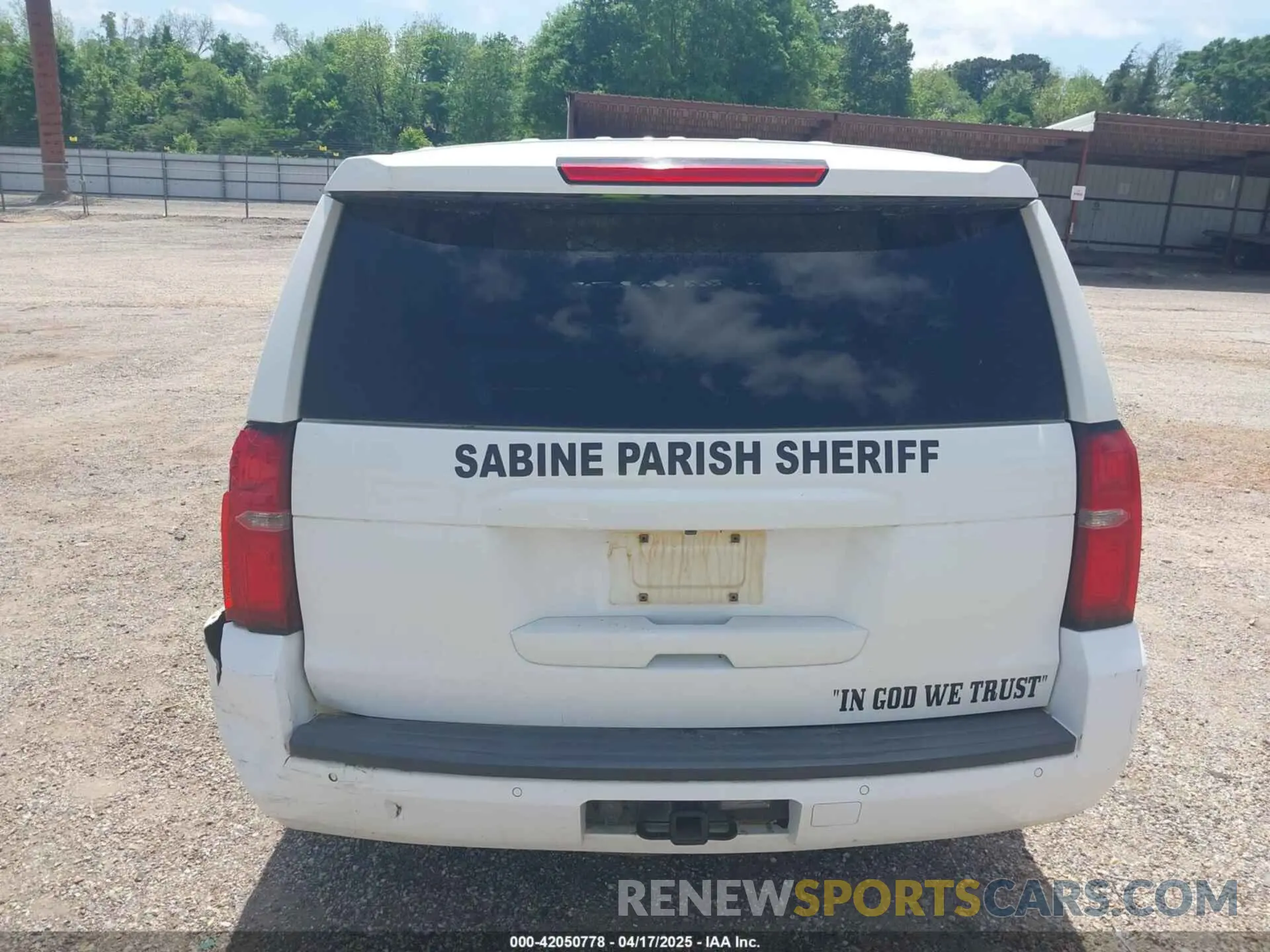 17 Photograph of a damaged car 1GNLCDECXLR154849 CHEVROLET TAHOE 2020