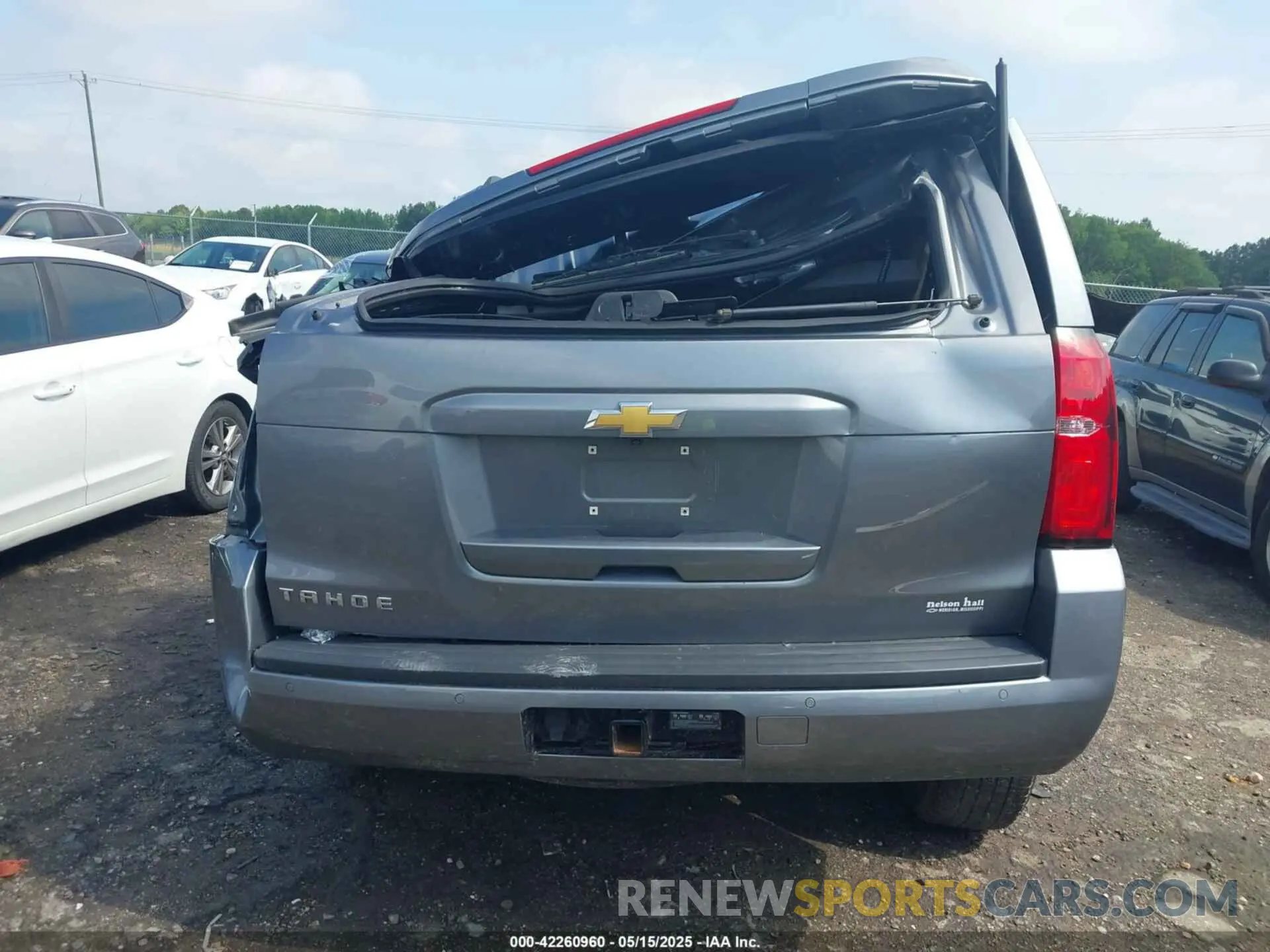 16 Photograph of a damaged car 1GNSCAEC3LR296986 CHEVROLET TAHOE 2020