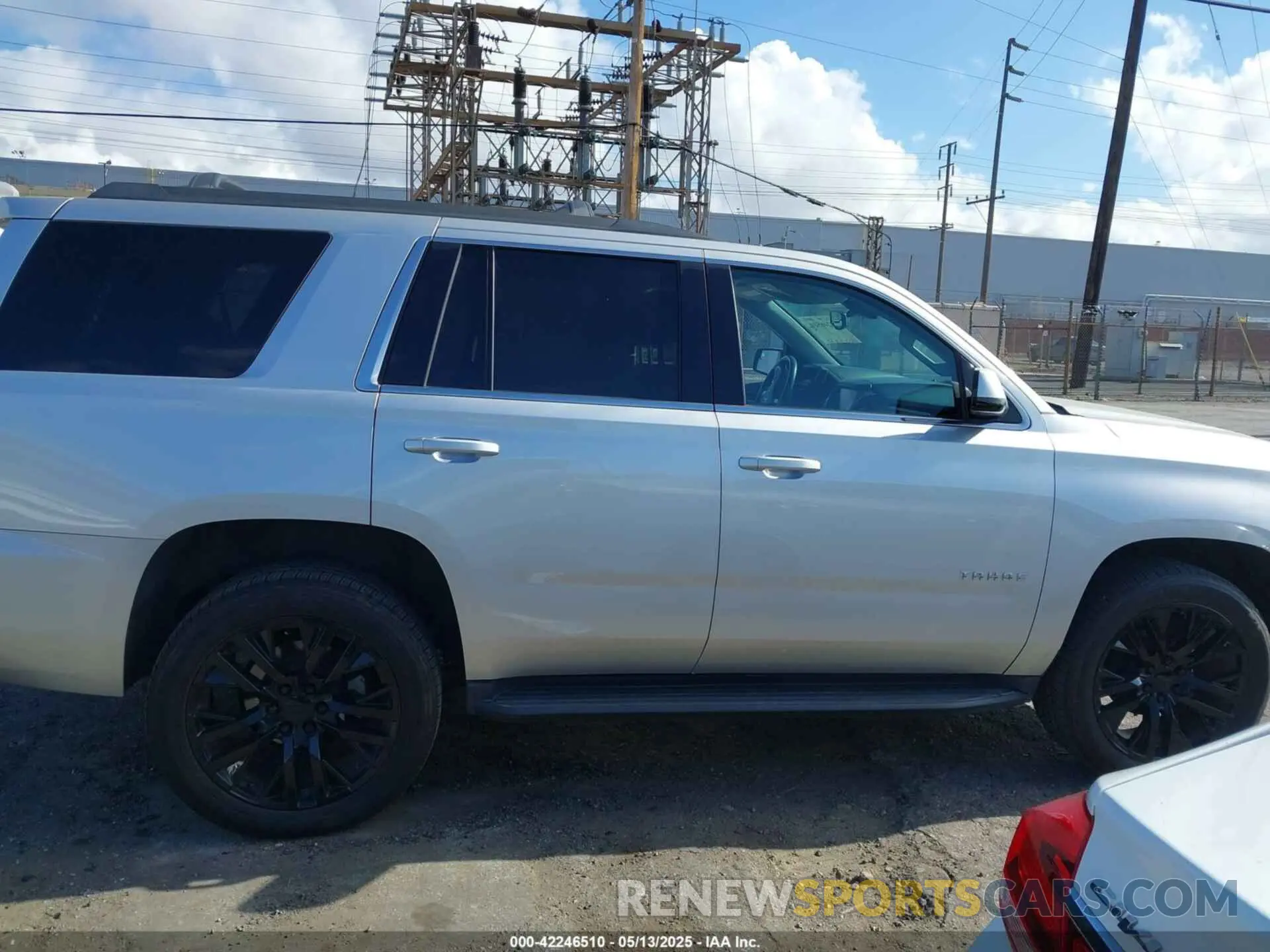 14 Photograph of a damaged car 1GNSCAKC2LR227856 CHEVROLET TAHOE 2020