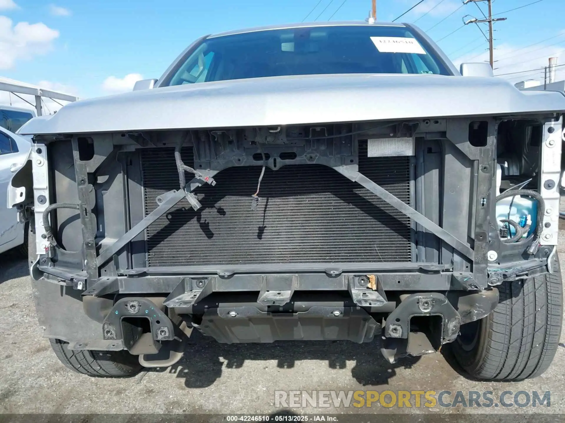 6 Photograph of a damaged car 1GNSCAKC2LR227856 CHEVROLET TAHOE 2020