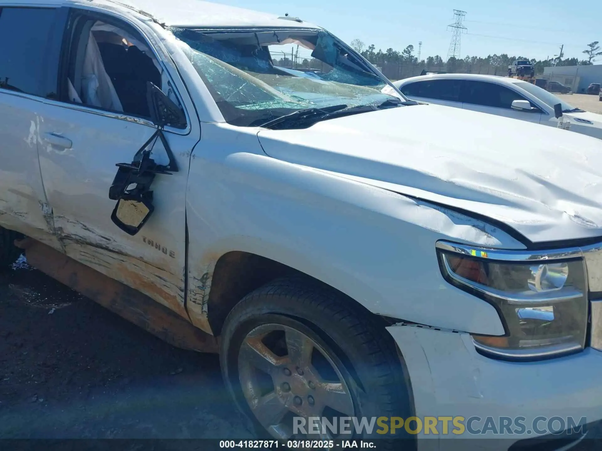 6 Photograph of a damaged car 1GNSCAKC4LR296015 CHEVROLET TAHOE 2020