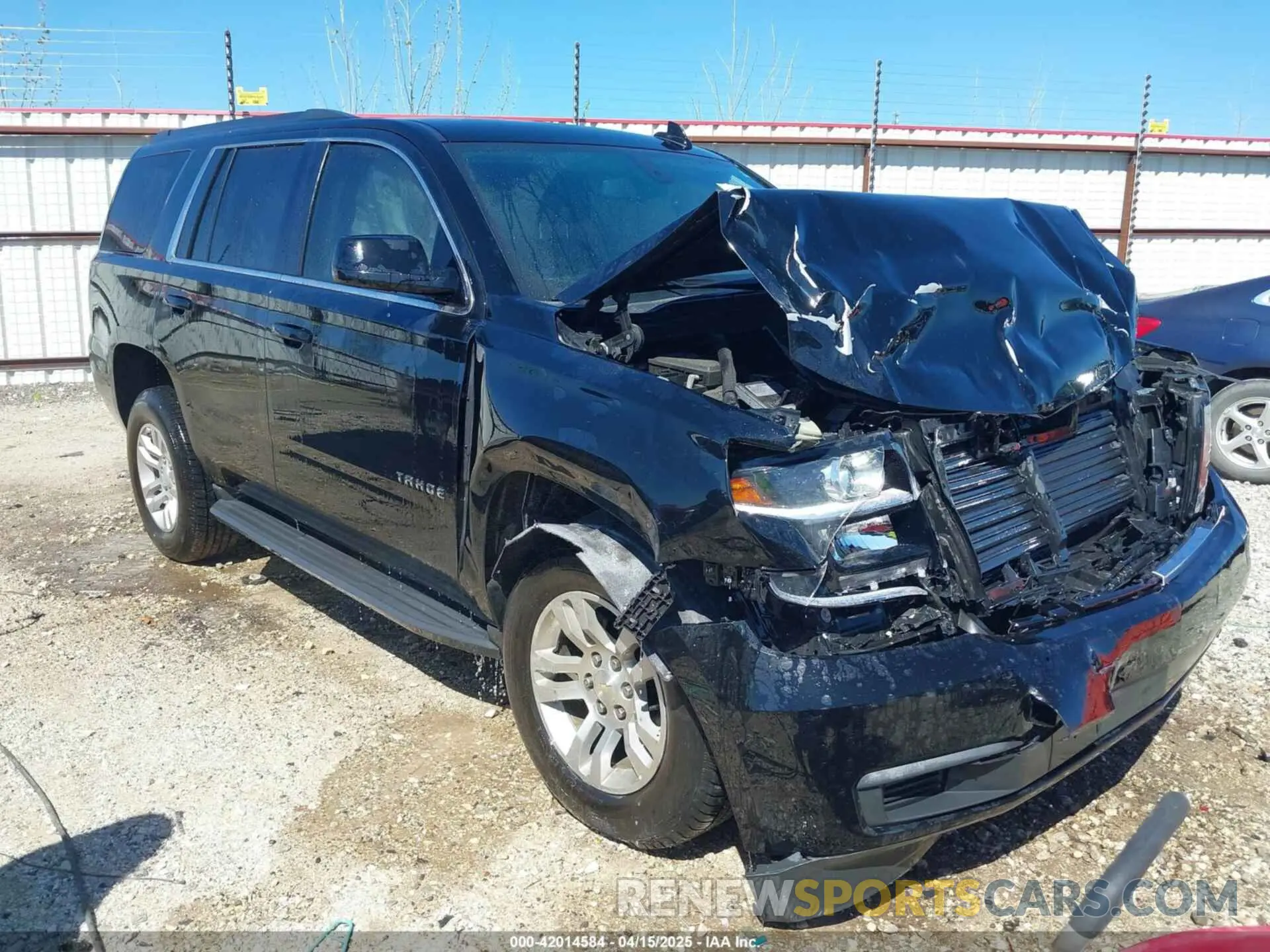 1 Photograph of a damaged car 1GNSCAKC6LR293472 CHEVROLET TAHOE 2020