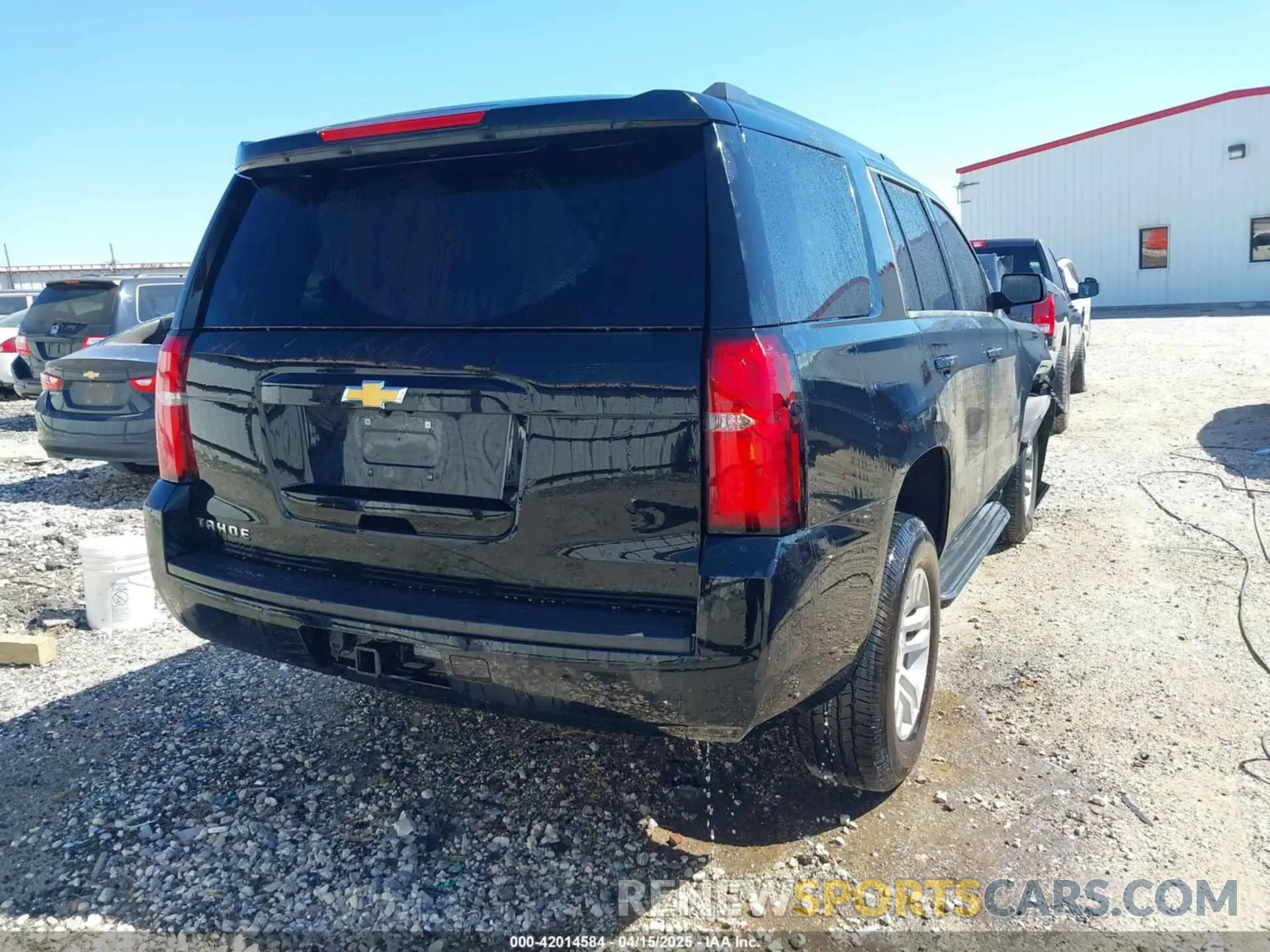 4 Photograph of a damaged car 1GNSCAKC6LR293472 CHEVROLET TAHOE 2020