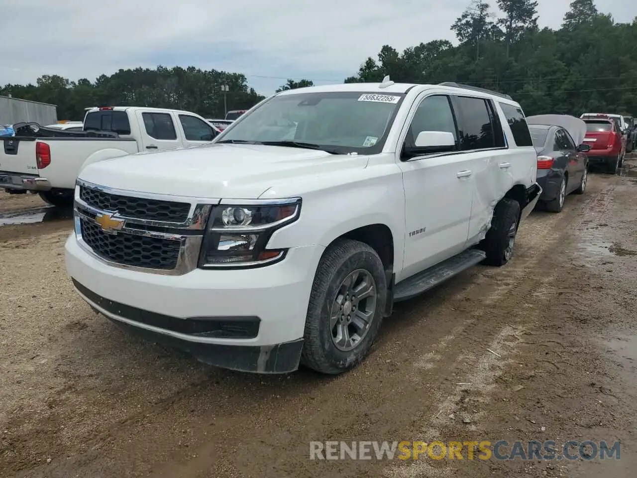 1 Photograph of a damaged car 1GNSCAKC8LR136896 CHEVROLET TAHOE 2020