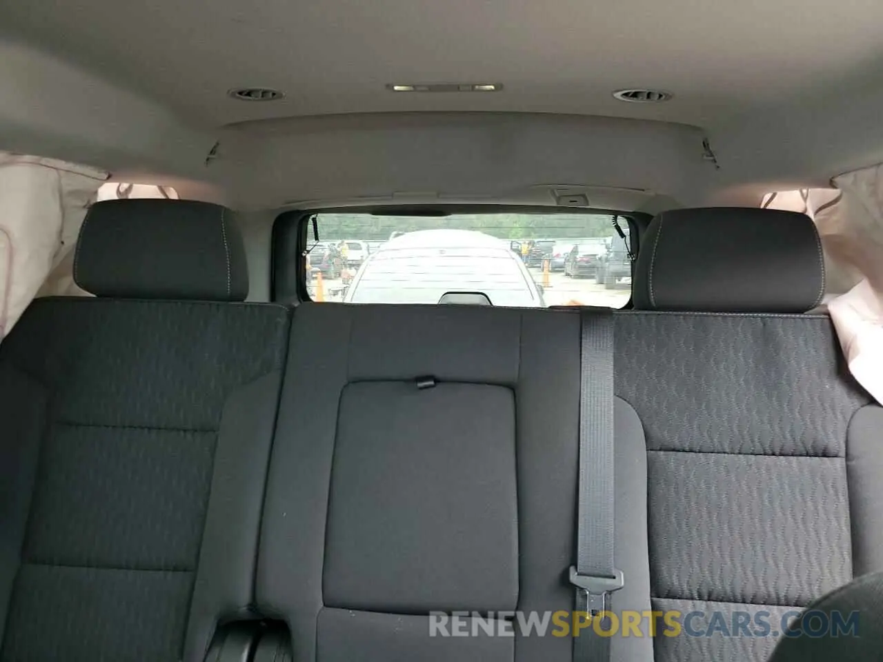 10 Photograph of a damaged car 1GNSCAKC8LR136896 CHEVROLET TAHOE 2020