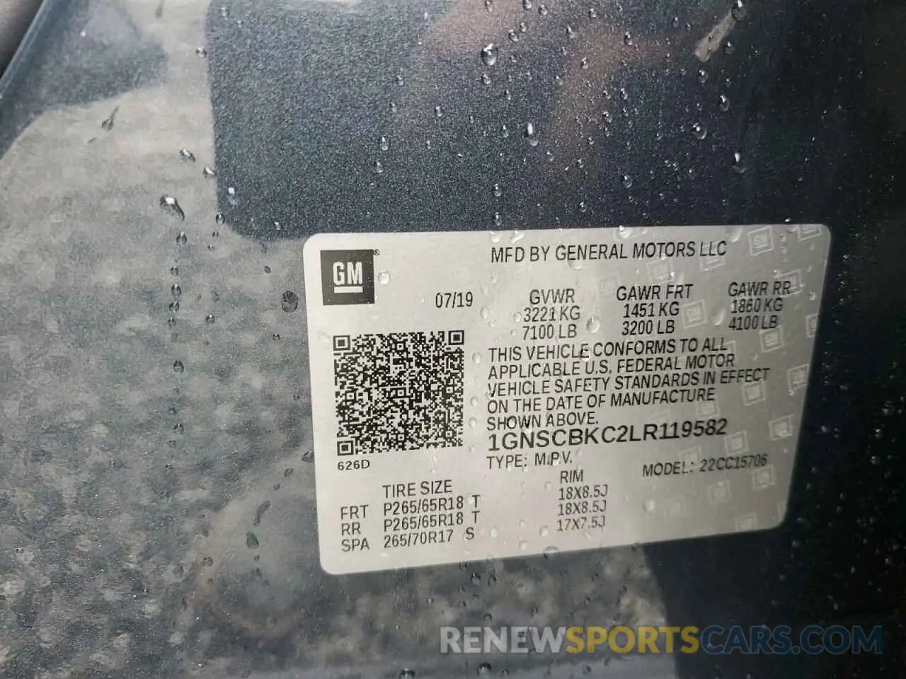 13 Photograph of a damaged car 1GNSCBKC2LR119582 CHEVROLET TAHOE 2020