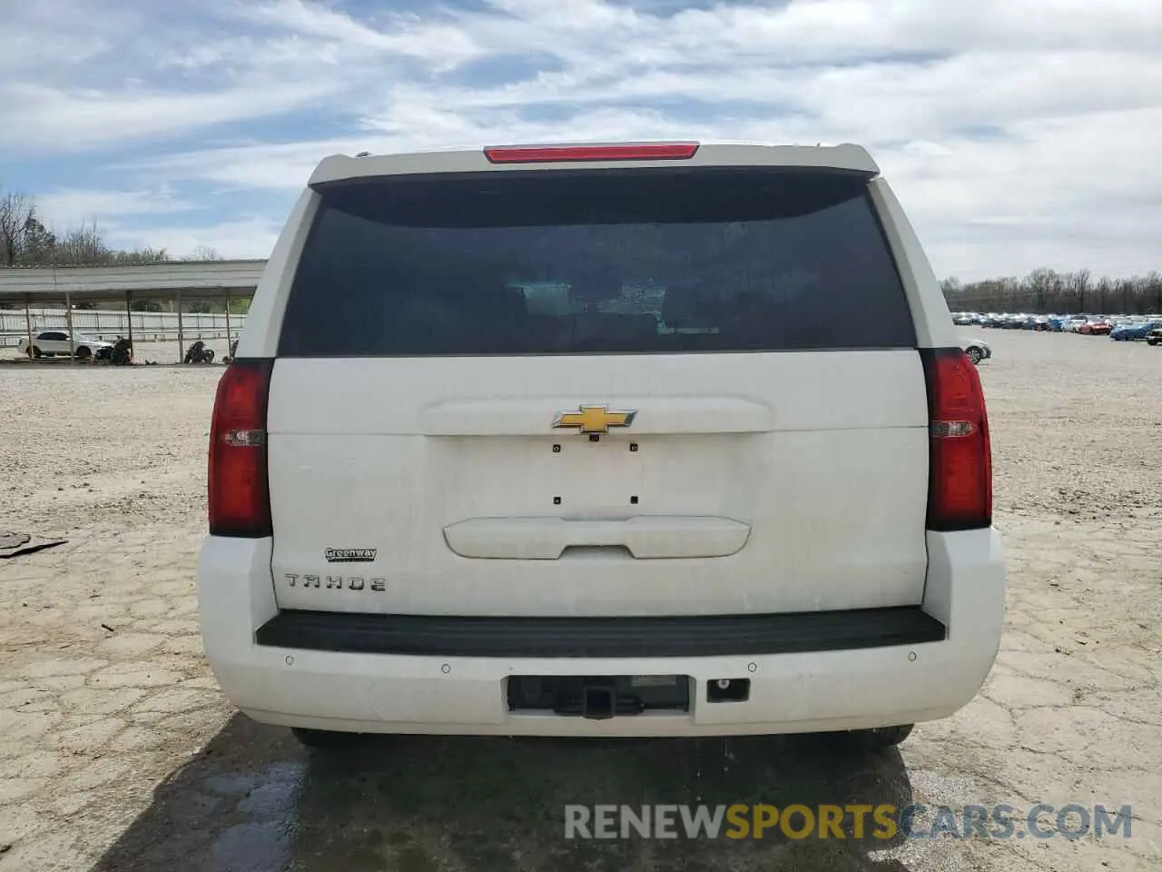 6 Photograph of a damaged car 1GNSCBKC2LR126841 CHEVROLET TAHOE 2020