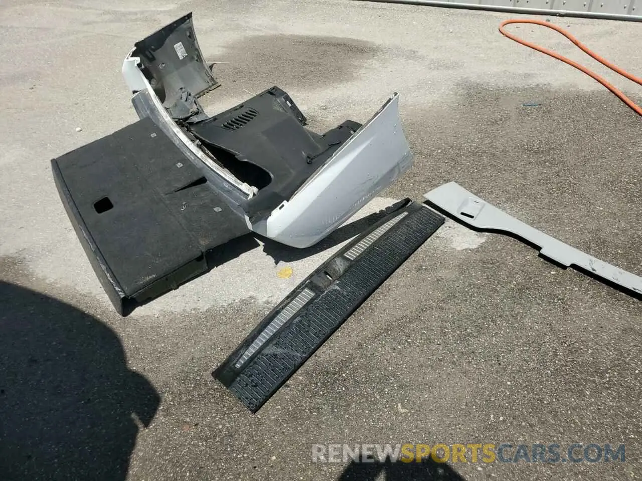 13 Photograph of a damaged car 1GNSCBKC2LR129240 CHEVROLET TAHOE 2020