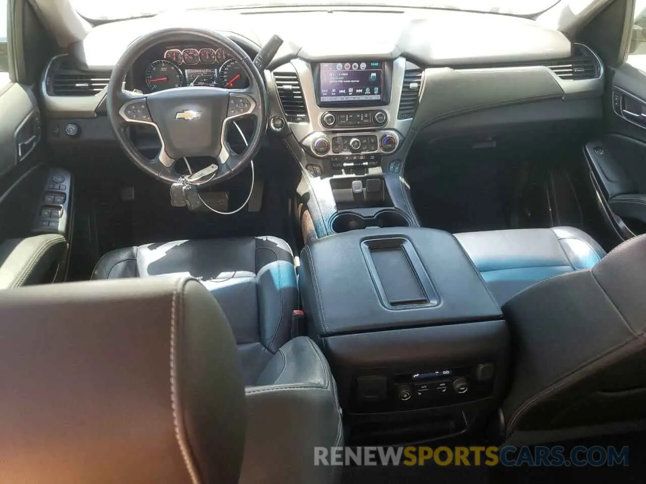 8 Photograph of a damaged car 1GNSCBKC2LR129240 CHEVROLET TAHOE 2020