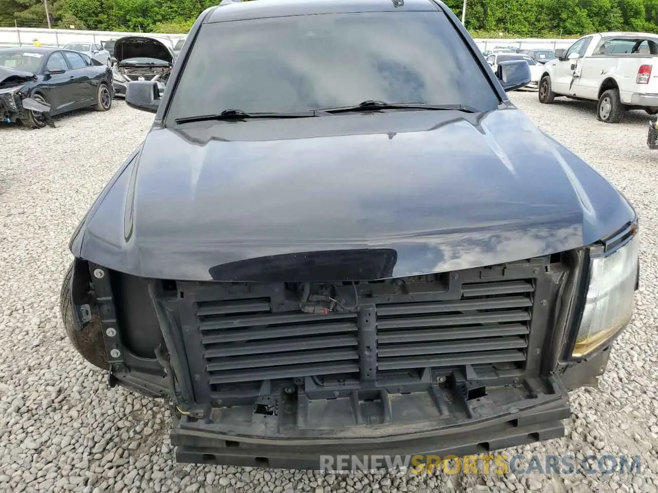 5 Photograph of a damaged car 1GNSCBKC3LR117968 CHEVROLET TAHOE 2020