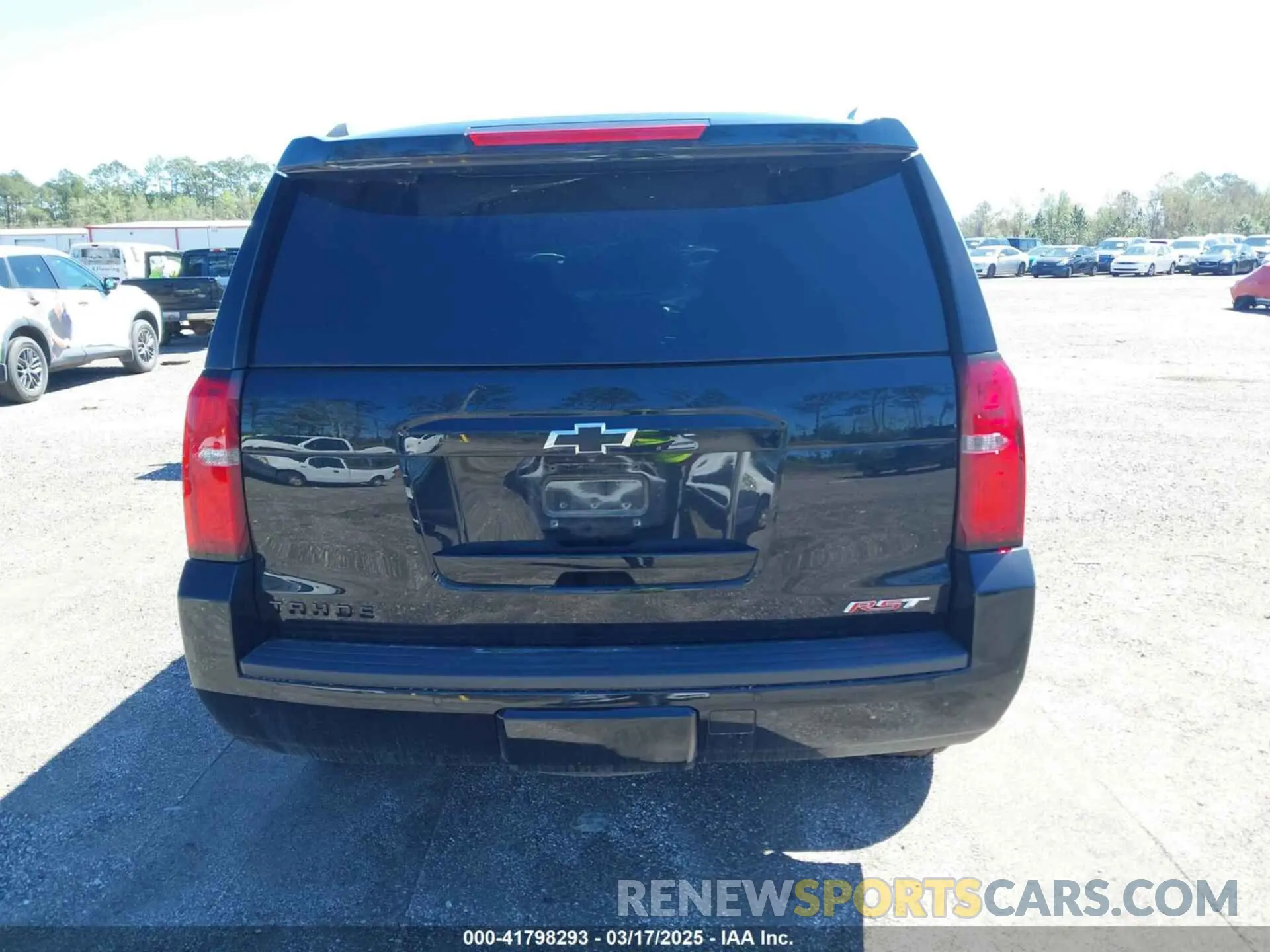 16 Photograph of a damaged car 1GNSCBKC3LR133202 CHEVROLET TAHOE 2020