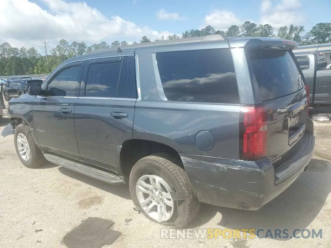 2 Photograph of a damaged car 1GNSCBKC3LR164904 CHEVROLET TAHOE 2020