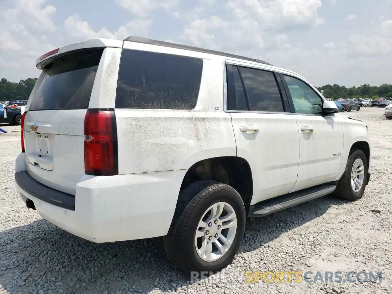 3 Photograph of a damaged car 1GNSCBKC3LR212630 CHEVROLET TAHOE 2020