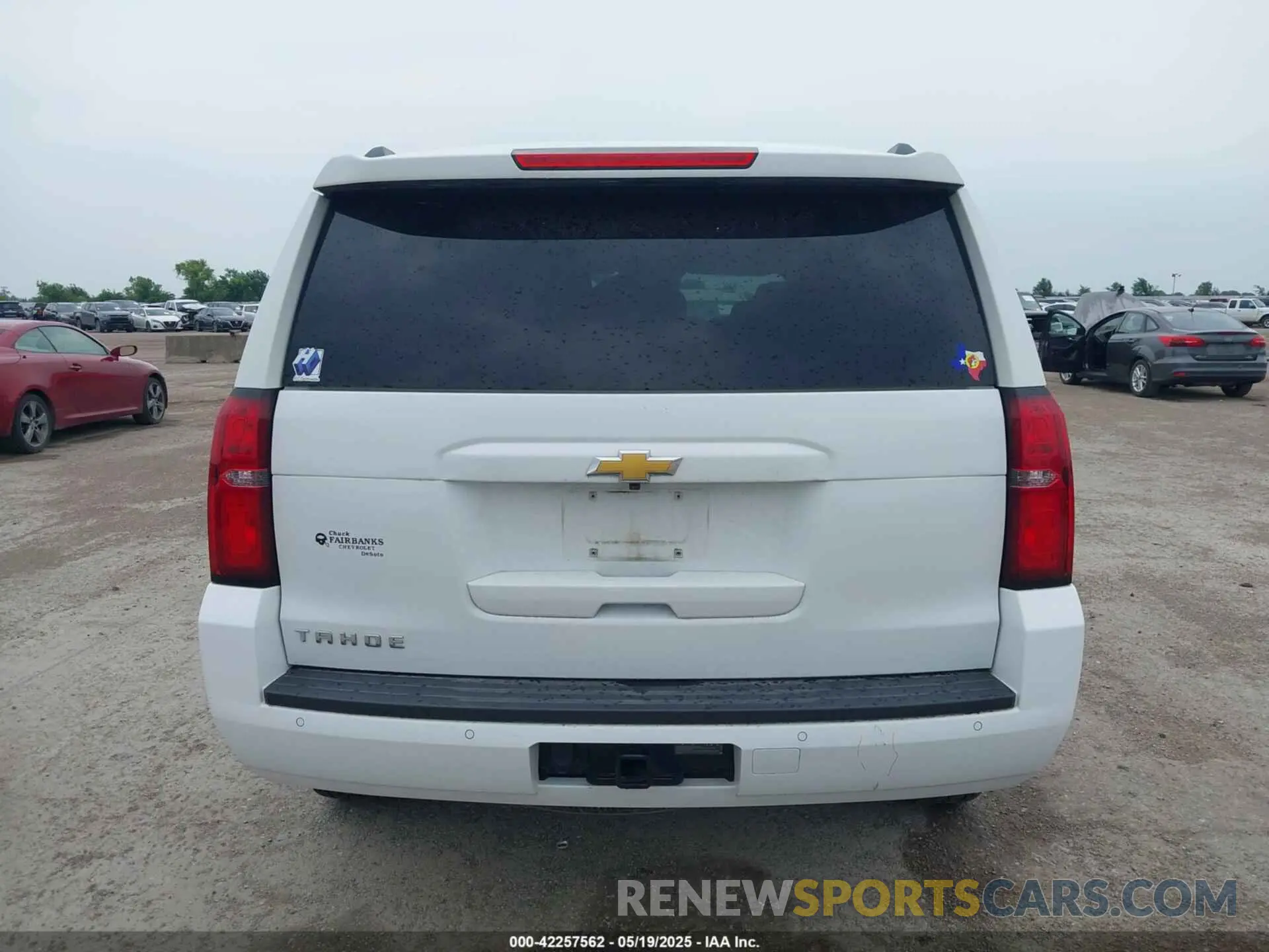 16 Photograph of a damaged car 1GNSCBKC4LR140921 CHEVROLET TAHOE 2020