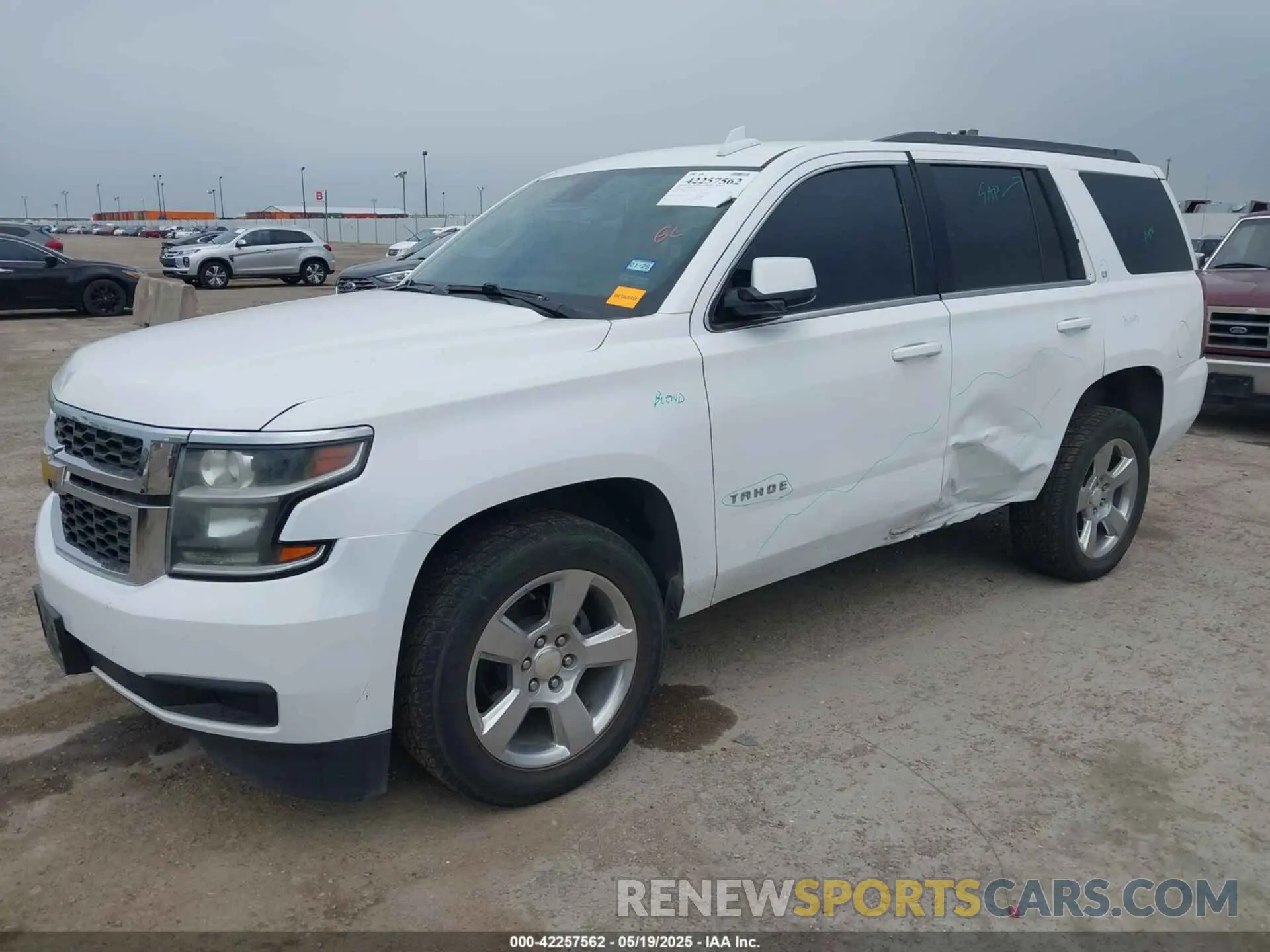 2 Photograph of a damaged car 1GNSCBKC4LR140921 CHEVROLET TAHOE 2020