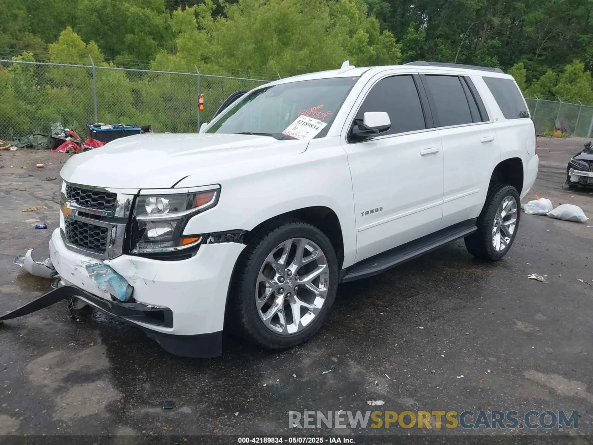 2 Photograph of a damaged car 1GNSCBKC5LR294926 CHEVROLET TAHOE 2020
