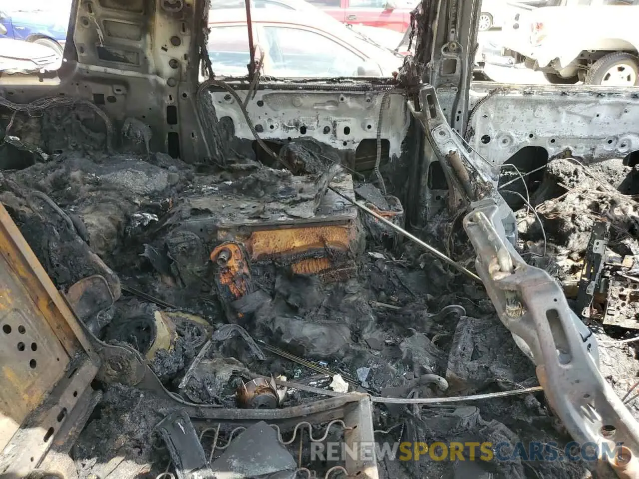 11 Photograph of a damaged car 1GNSCBKC5LR308288 CHEVROLET TAHOE 2020