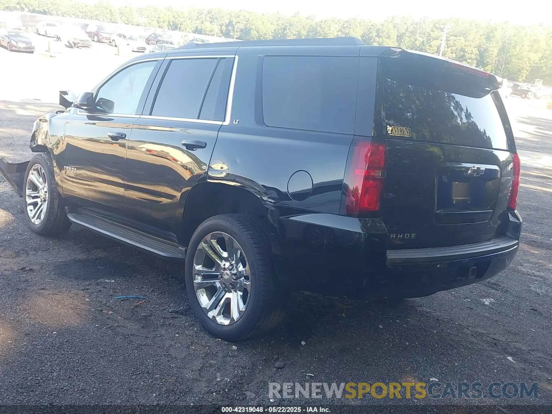 3 Photograph of a damaged car 1GNSCBKC6LR104941 CHEVROLET TAHOE 2020