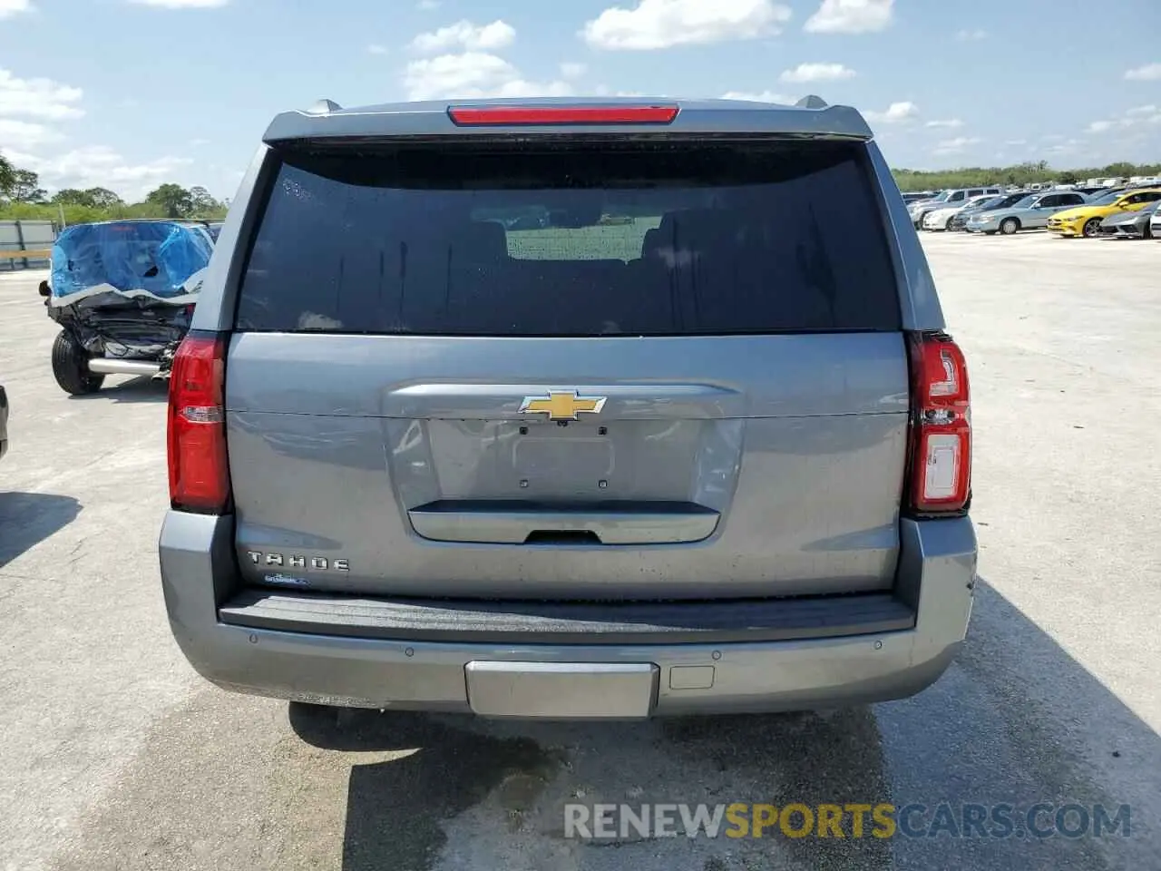 6 Photograph of a damaged car 1GNSCBKC6LR306274 CHEVROLET TAHOE 2020