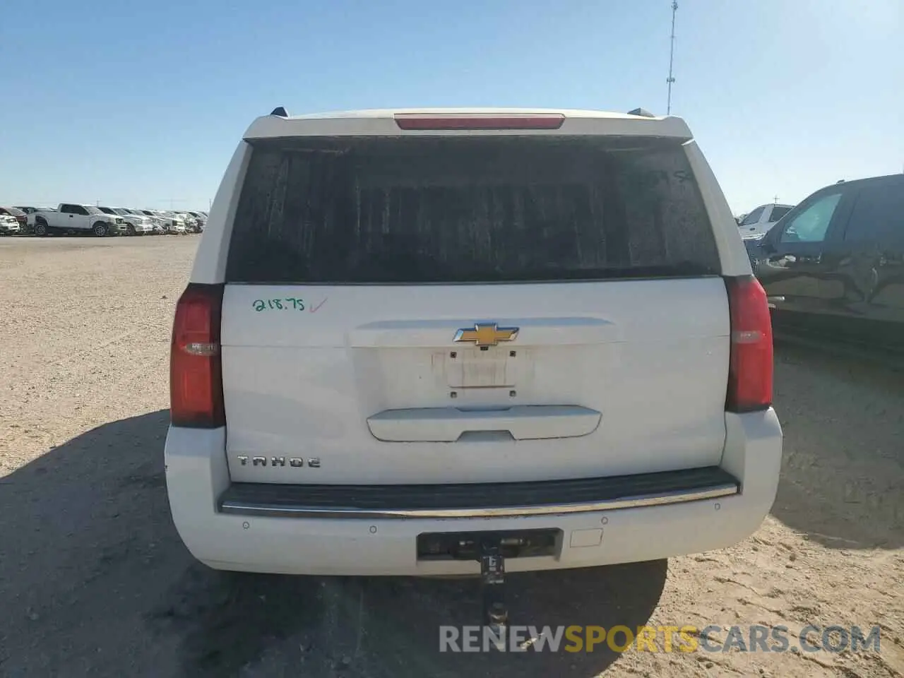 6 Photograph of a damaged car 1GNSCCKC8LR213794 CHEVROLET TAHOE 2020