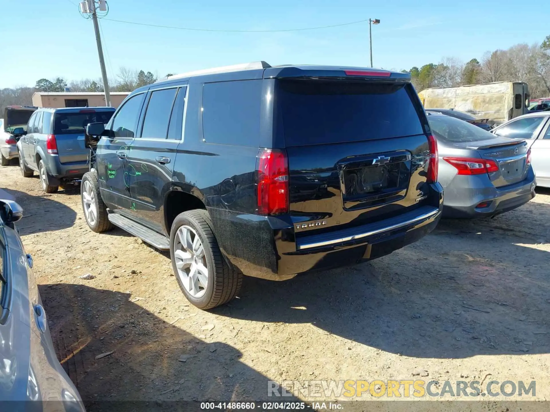3 Photograph of a damaged car 1GNSCCKCXLR106732 CHEVROLET TAHOE 2020