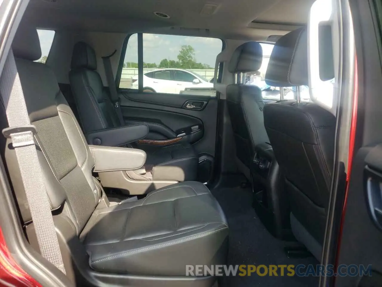 11 Photograph of a damaged car 1GNSCCKCXLR232315 CHEVROLET TAHOE 2020
