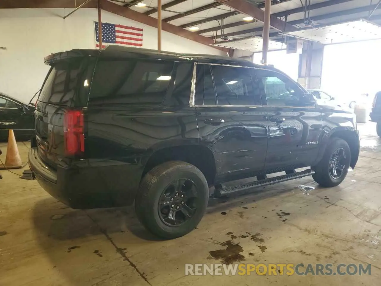 3 Photograph of a damaged car 1GNSKAKCXLR301110 CHEVROLET TAHOE 2020