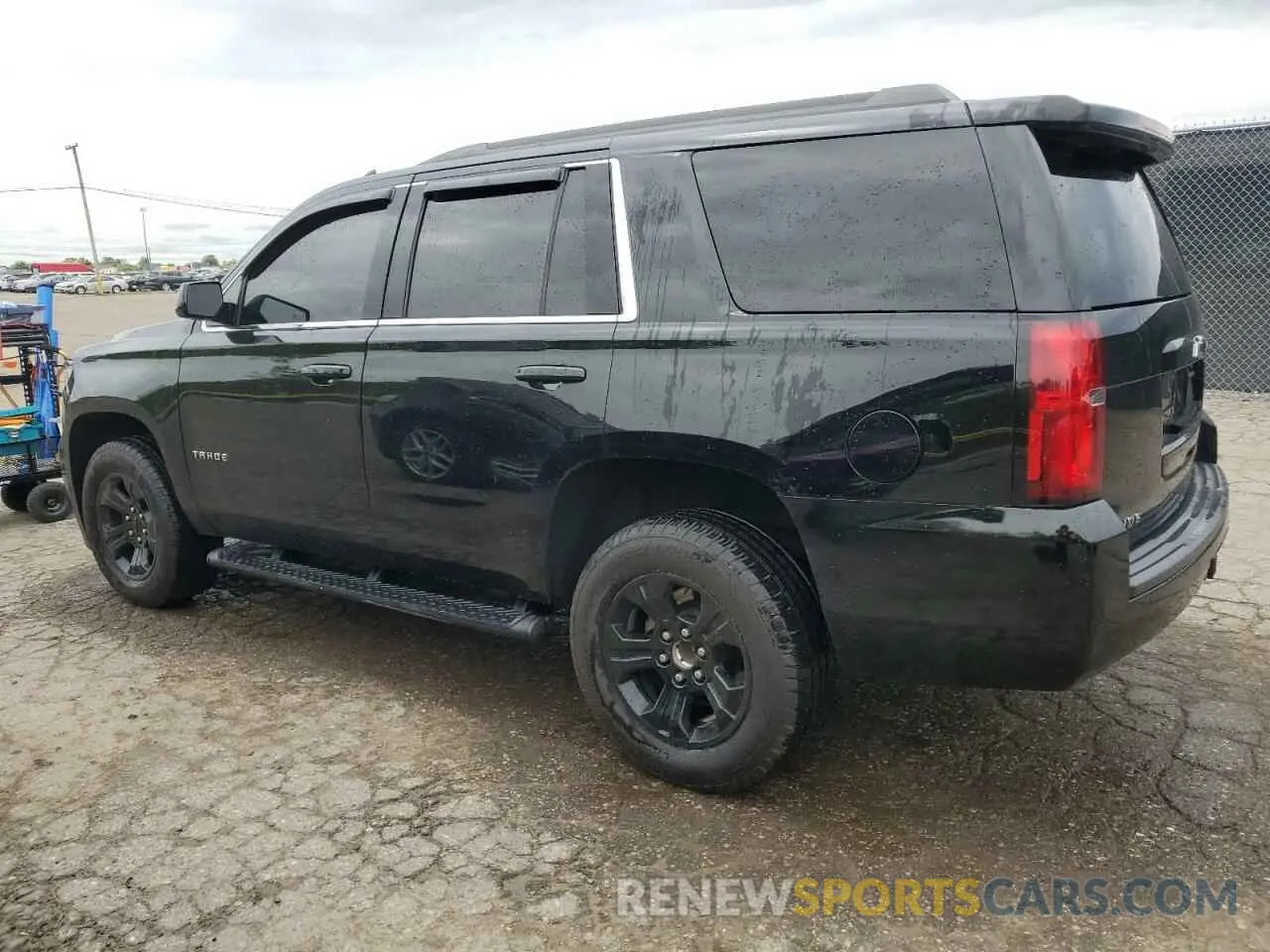 2 Photograph of a damaged car 1GNSKAKCXLR304282 CHEVROLET TAHOE 2020