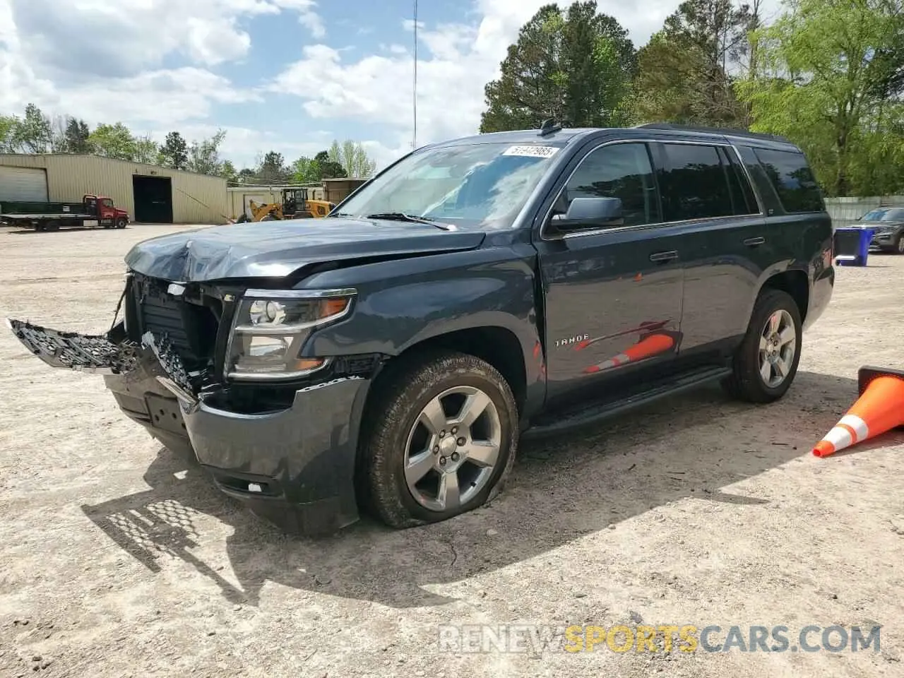 1 Photograph of a damaged car 1GNSKBKC0LR200082 CHEVROLET TAHOE 2020