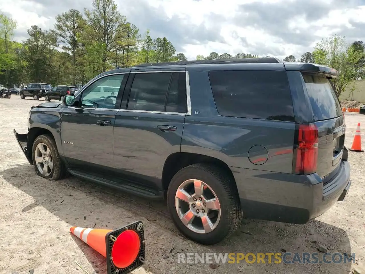 2 Photograph of a damaged car 1GNSKBKC0LR200082 CHEVROLET TAHOE 2020
