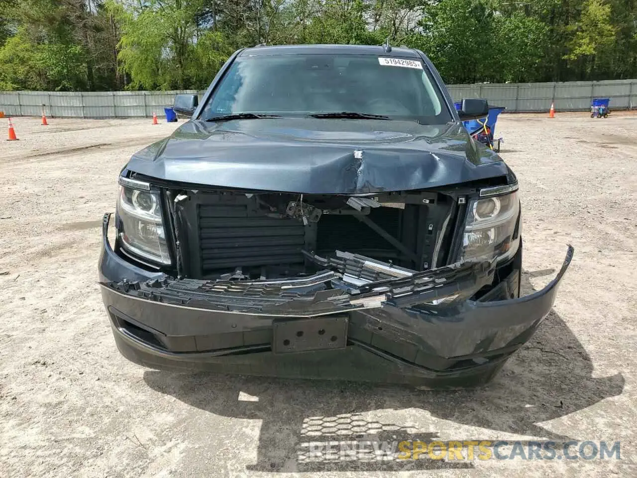 5 Photograph of a damaged car 1GNSKBKC0LR200082 CHEVROLET TAHOE 2020