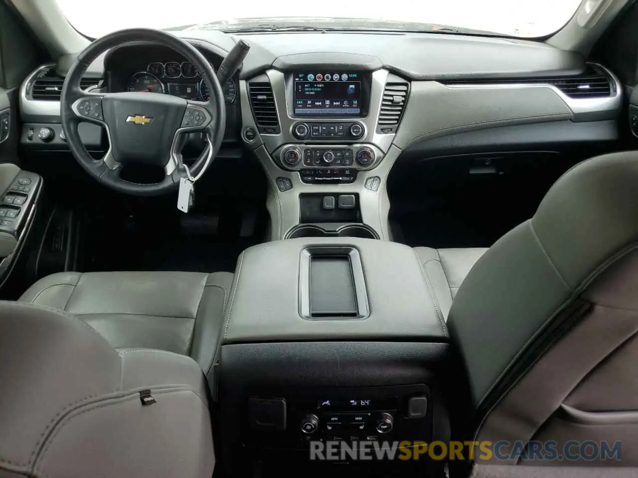 8 Photograph of a damaged car 1GNSKBKC0LR200082 CHEVROLET TAHOE 2020