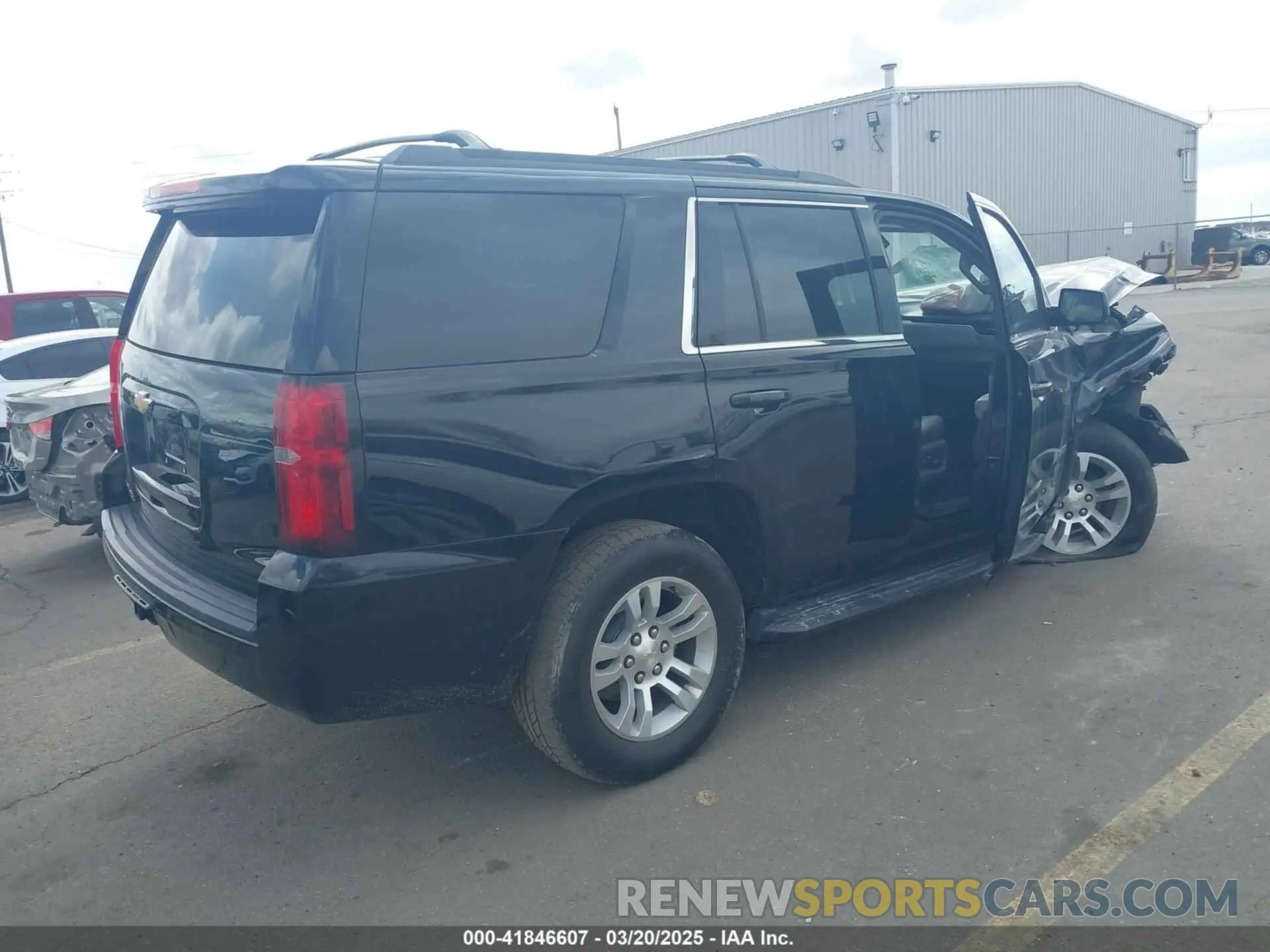 4 Photograph of a damaged car 1GNSKBKC0LR213608 CHEVROLET TAHOE 2020