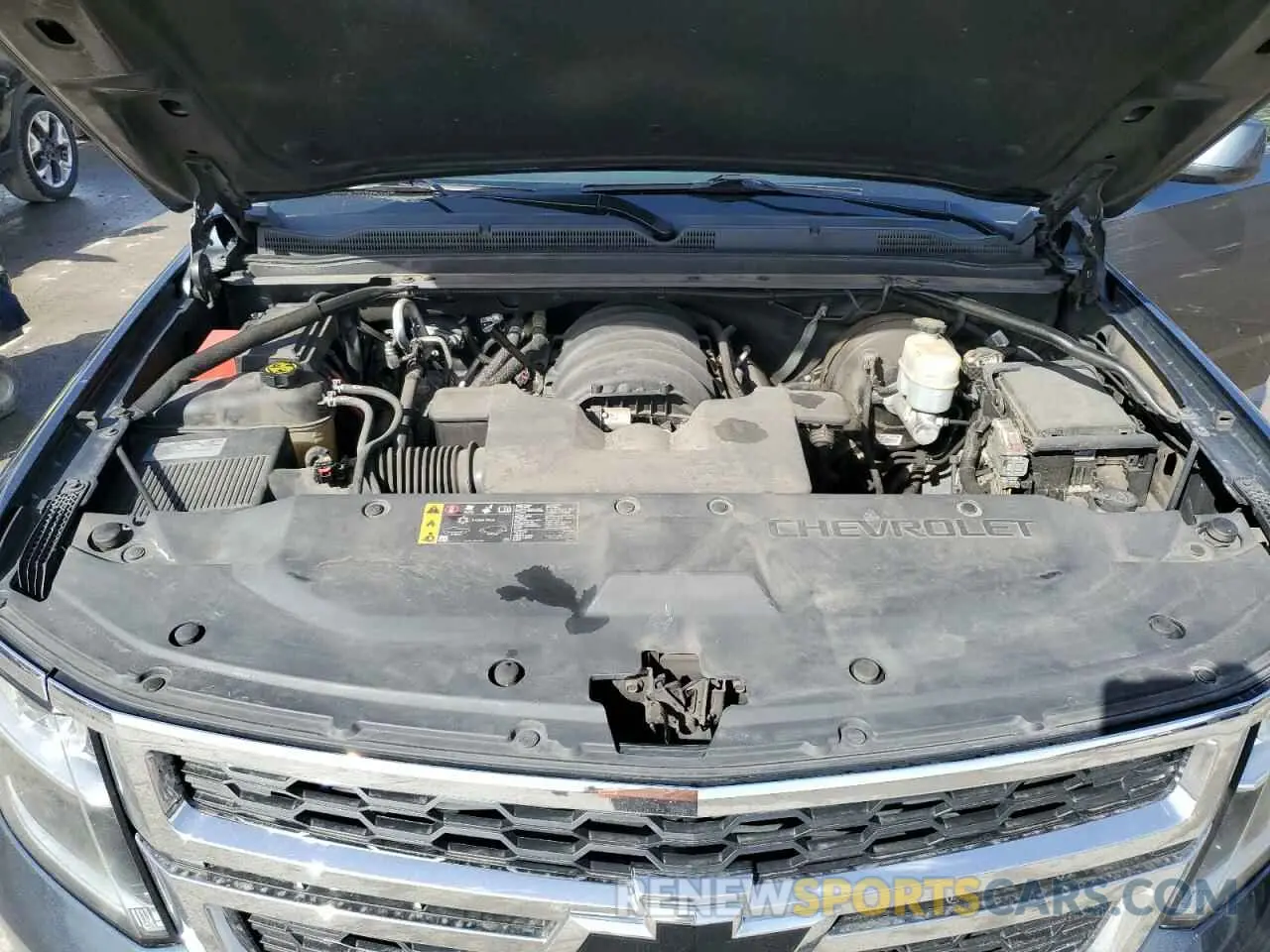 12 Photograph of a damaged car 1GNSKBKC1LR105546 CHEVROLET TAHOE 2020