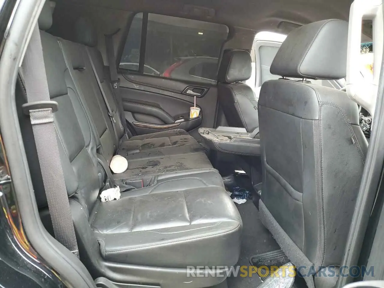 11 Photograph of a damaged car 1GNSKBKC1LR129684 CHEVROLET TAHOE 2020