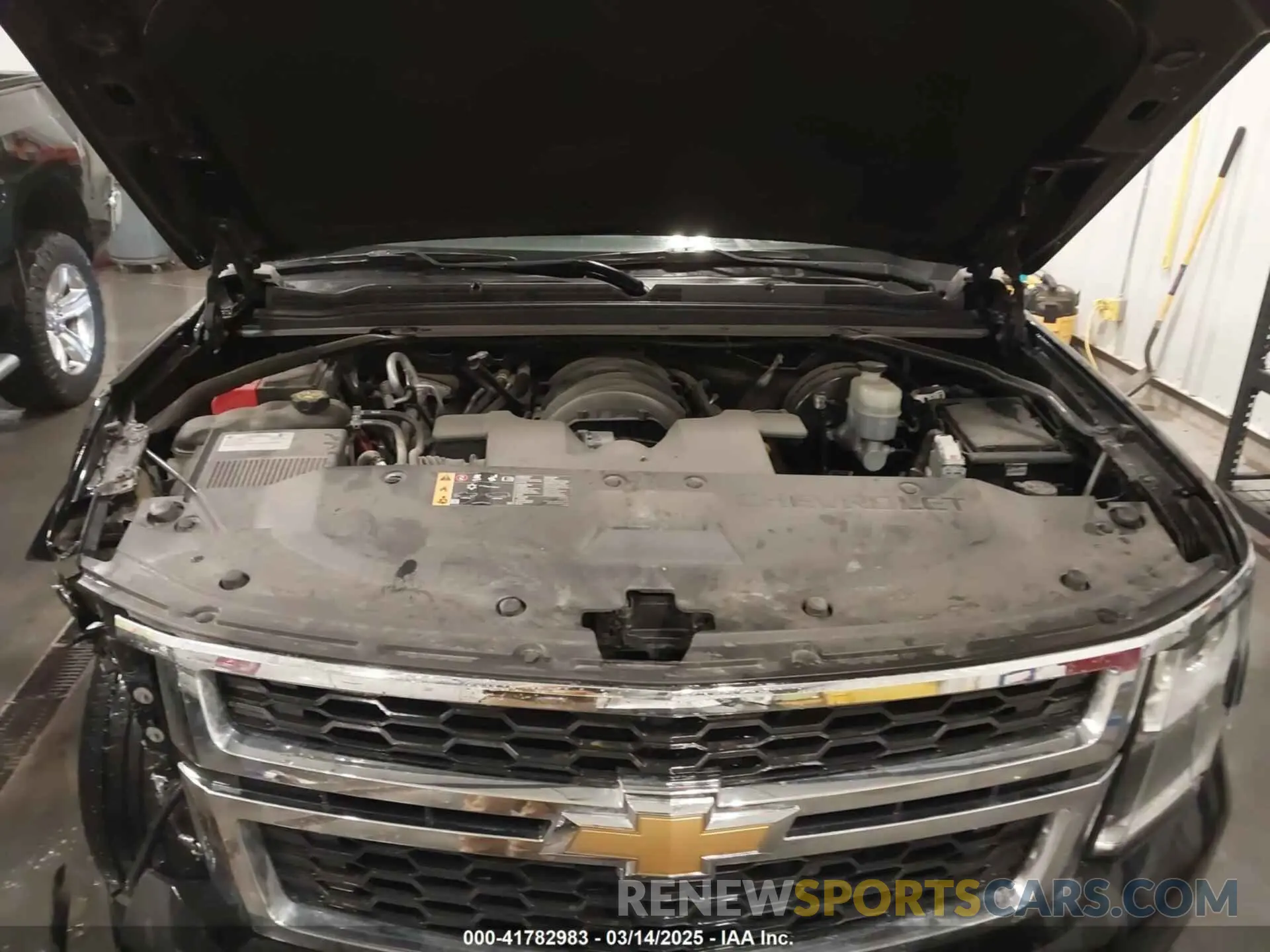 10 Photograph of a damaged car 1GNSKBKC2LR123473 CHEVROLET TAHOE 2020